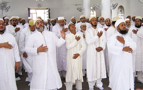 Kin Clash Over Control on Rich Dawoodi Bohra Community