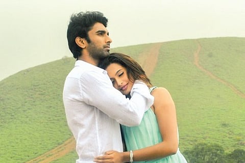 Jippaa Jimikki Review: On a Tedious, Monotonous Road Trip