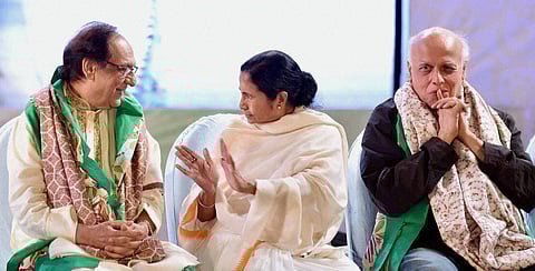 Pakistan Ghazal Great Performs, Didi Invokes Vivekananda