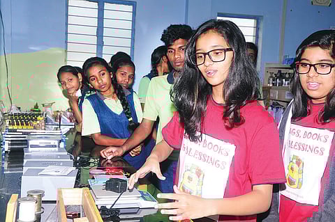 School Kids Bat for the Needy