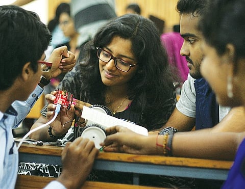 Robot Wars Conducted by Colleges Induces Creativity Among Students