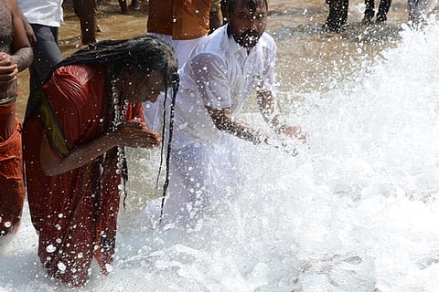 Devotees Can Take Bath Round the Clock in Mahamaham Tank