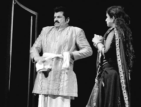 Mukesh, Methil Devika Present 'Naga'