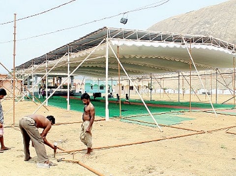 Vontimitta in Glory as Ramatheertham Languishes