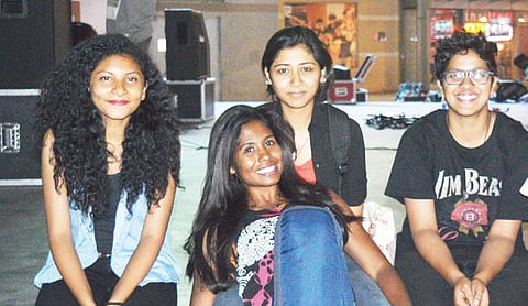 These girls wanna rock