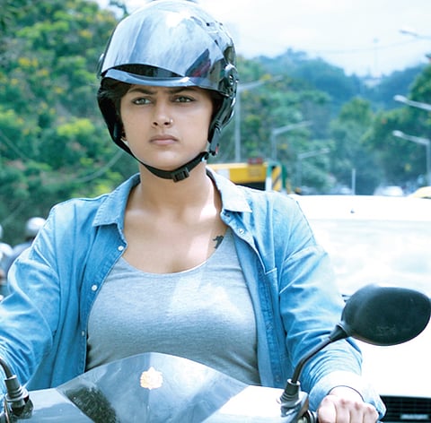 Review: U-TURN is a taut mystery thriller