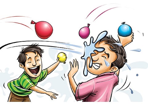 40,000 balloons at Chennai's first water balloon fight!