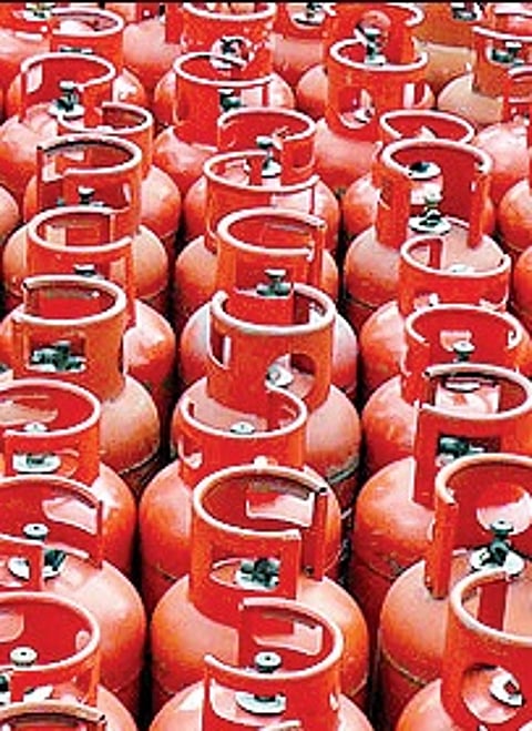 Piped gas for one lakh families, impetus to CNG stations in Hyderabad