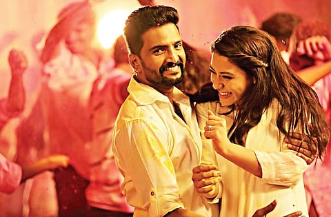 Dhilluku Dhuddu Review: Film falls flat after hopeful beginning