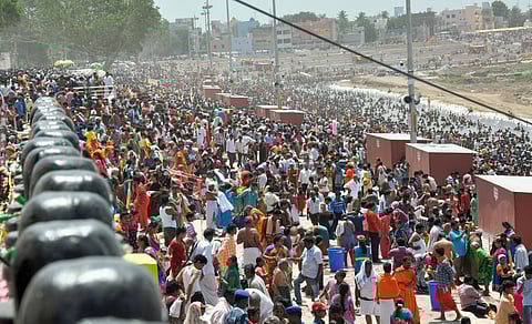 'Pavitra Harathi' offered to river Krishna faces ire of Andhra priests
