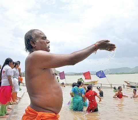 Auto-rickshaw drivers charge double fare