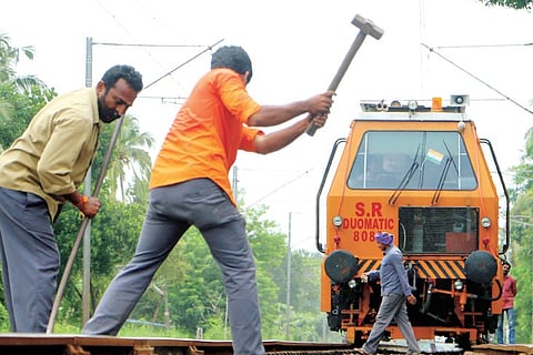 'Operating panel flashing red averted catastrophe when the Mangalore Express derailed'
