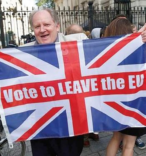 The sun rises in the West for self-righteous no no sapiens