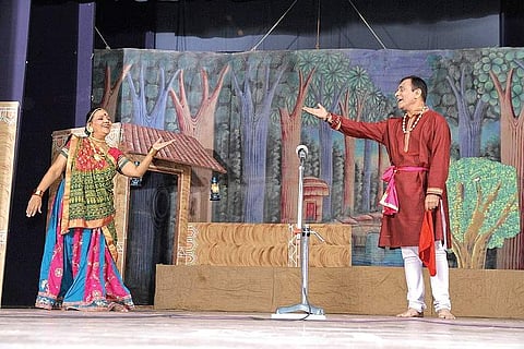 Jayshree Dani with her daughter Chitrangada and husband Rajesh (right)