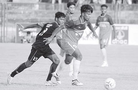 Nirmala College’s defence consisting of Vineesh S (right) has only conceded a single goal in three matches of TNIE GOAL 2017 | NISAM MUHAMMED