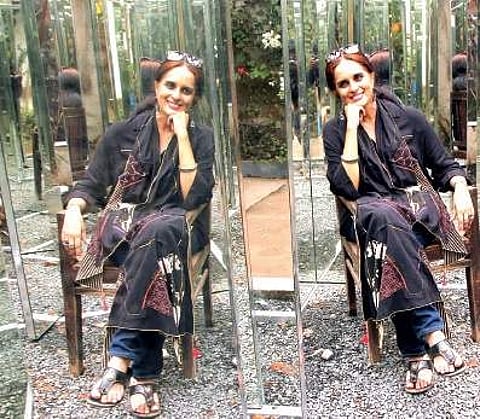 A mirror to your different selves