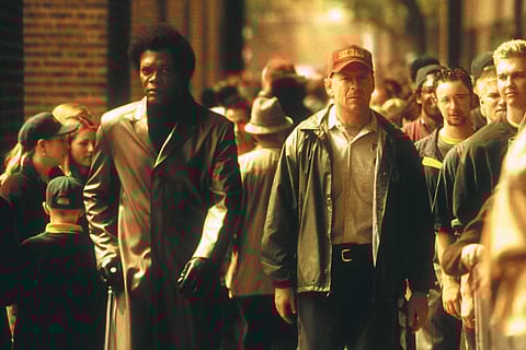 Samuel L Jackson and Bruce Willis in Manoj Night Shyamalan's 'Unbreakable'. (Photo | Beuna Vista Pictures)