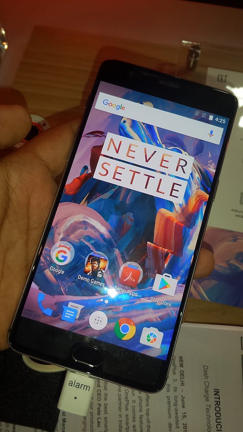 Chinese handset maker OnePlus launched its flagship device OnePlus 3 with a Dash Charge feature that charges the 3,000mAh device in just 49 minutes. (Photo:IANS)