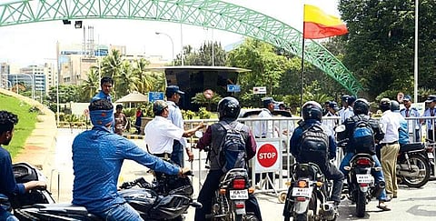 A total of 34,095 vehicles including 19,787 two-wheelers ply on the road near Manyata Tech Park from 5 pm to 9 pm on weekdays | pushkar v