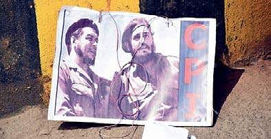 Picture of Argentinian Marxist revolutionary Che Guevara found on a footpath after police arrested left party activists during the Chalo Assembly agitation in Vijayawada on Monday | Express
