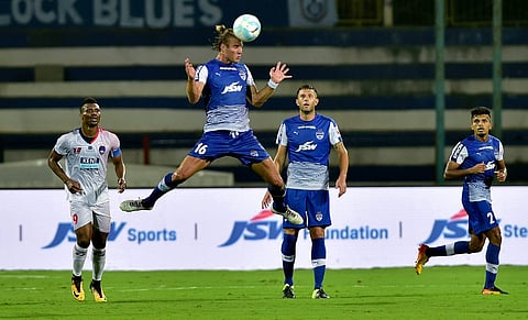 Partaalu nodded home for his first goal after he received the header from Harmanjot Khabra on Edu Garcia's free-kick on the right. He scored his second goal as he headed the ball past Albino Gomes on Edu Garcia's corner-kick. | PTI