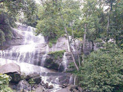 Areekkal waterfalls