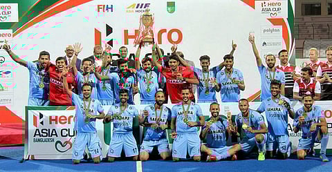 Indian hockey players celebrate with the trophy after winning the Hero Asia Cup 2017. (Photo | PTI)