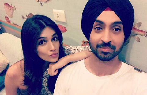 Kriti Sanon poses with Diljit Dosanjh | Twitter