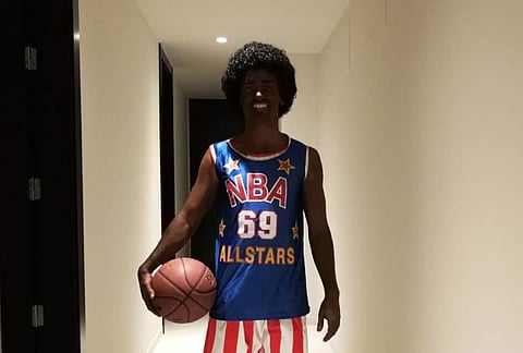Griezmann first responded to the criticism by posting: 'Calm down friends, I am a fan of the Harlem Globetrotters and this beautiful era... it's a tribute.' (Twitter/Heney Bushnell)