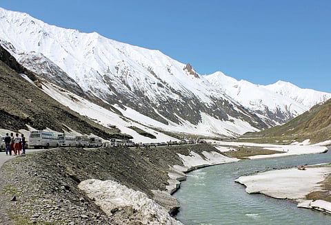 Bikers trace limits of India, for sports