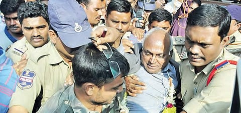 Police arrest Kancha Ilaiah in Khammam on Sunday | Express