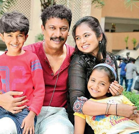 Aan Devathai tune gets Jimikki Kammal singer Vineeth Sreenivasan