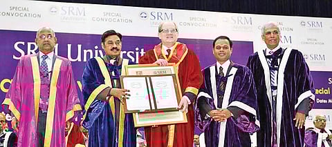Andersson alomg with SRM Chancellor T R Pachamuthu and others