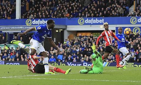 Everton's Romelu Lukaku scores his side's second goal during the Premier League soccer match between Everton and Sunderland at Goodison Park. | AP