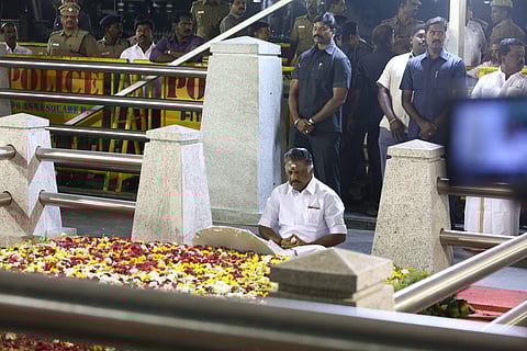 Speaking at the Jayalalithaa memorial at the Marina beach, where he meditated for a few minutes before addressing the media, Panneerselvam said the spirit of the former minister had prodded him into revealing the truth. | (Romani Agarwal | EPS)