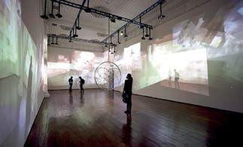 A view of oneself through art