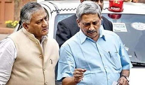 Gen VK Singh with Manohar Parrikar(File Photo)