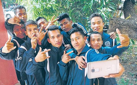 Manipur junior volleyball team players take a selfie in North Paravur | K Shijith
