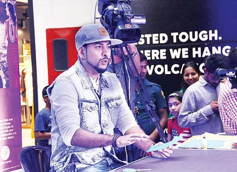 Rob holding an upcycling workshop in the city