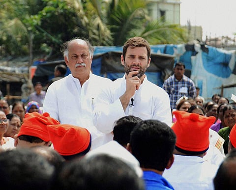 Congress General Secretary and local MP Gurudas Kamat with Rahul Gandhi. (File photo | PTI)