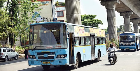 A feeder bus in the city. (EPS | Nagaraja Gadekal)