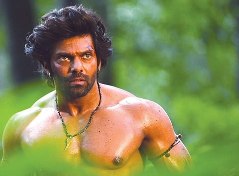 Arya in Kadamban