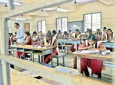 Rs 10k to Rs 1L: That’s what govt school teachers stand to lose if the ‘no-tuition’ rule is enforced