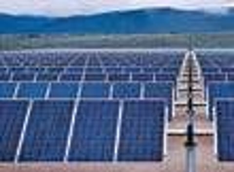 Solar power tariff drops to all-time low of Rs 2.62
