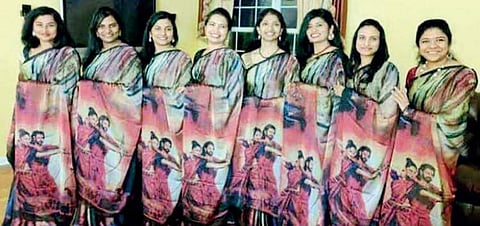 Look who’s on the saree!