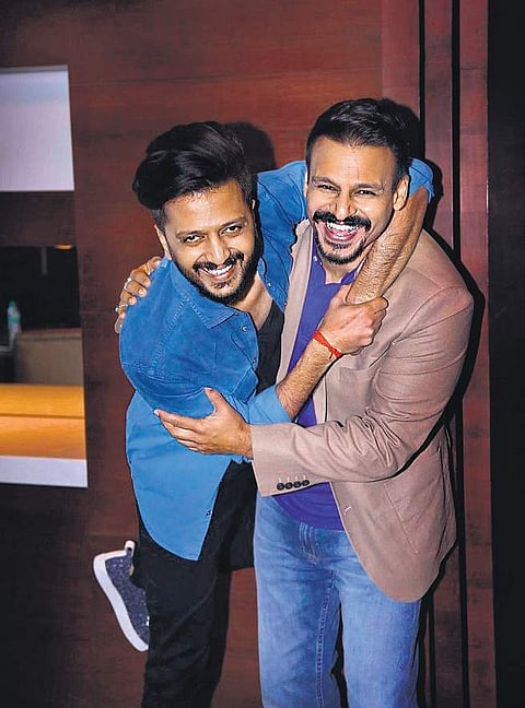 Comical cop and robber