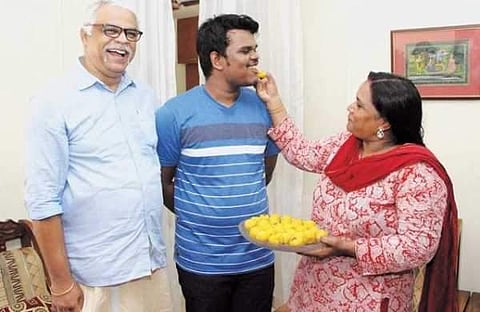 Second rank holder Vedant Prakash Shenoy shares his happiness with parents | Vishnu Prathap