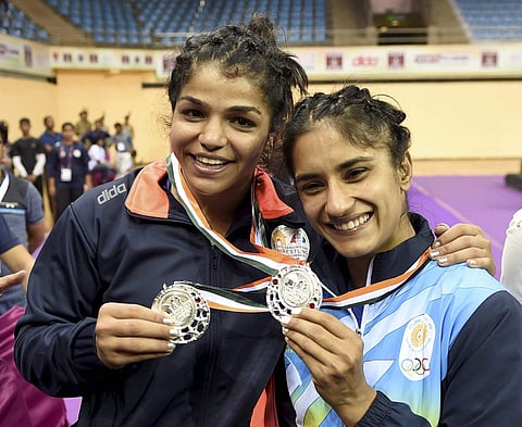 Sakshi Malik and Vinesh Phogat (File | PTI)