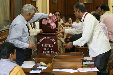 Counting underway in the national capital. (Shekhar Yadav)