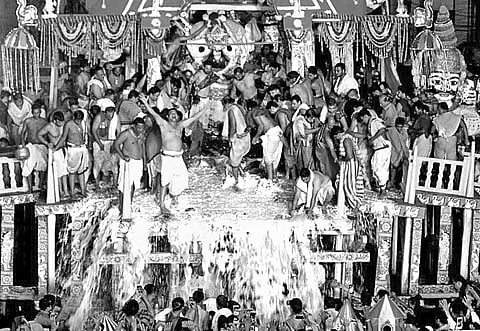 Deities relish ‘Adhar Pana’